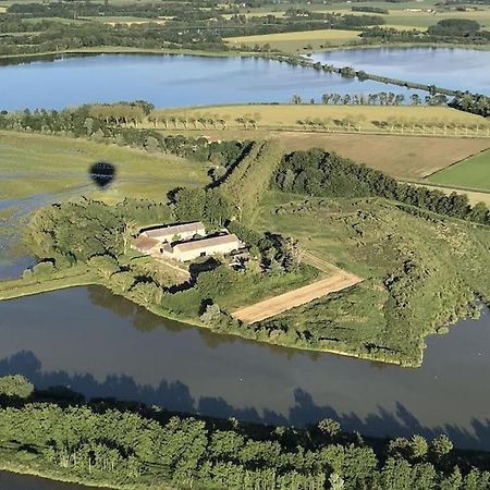 Le Relais Des Cigognes Villa Marlieux Bagian luar foto