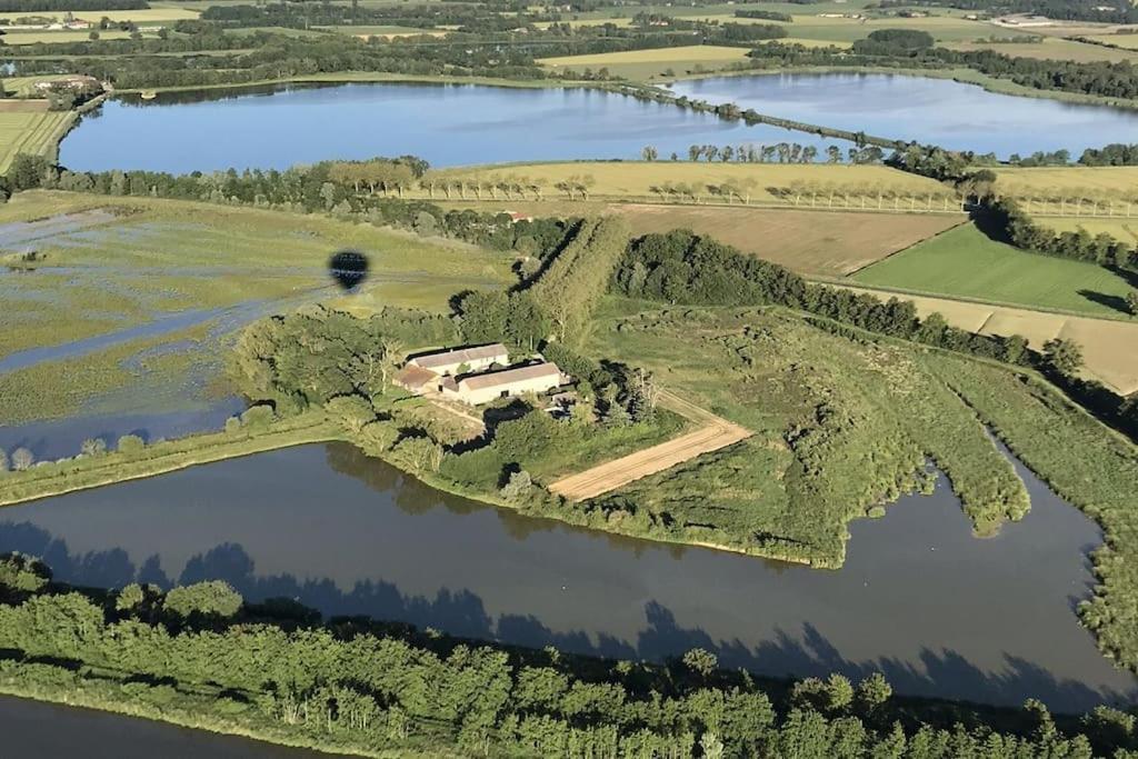 Le Relais Des Cigognes Villa Marlieux Bagian luar foto