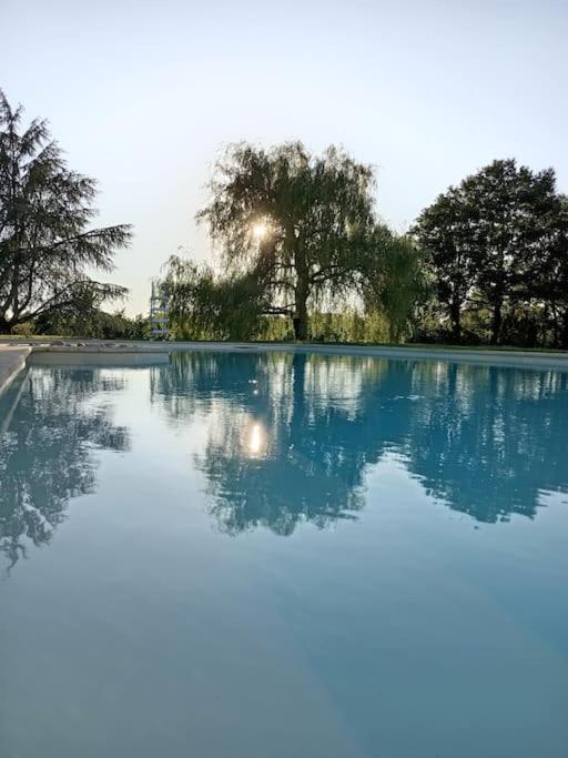 Le Relais Des Cigognes Villa Marlieux Bagian luar foto