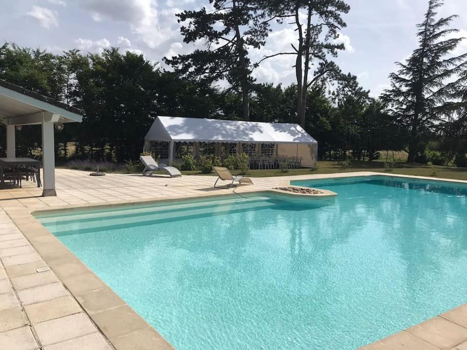 Le Relais Des Cigognes Villa Marlieux Bagian luar foto